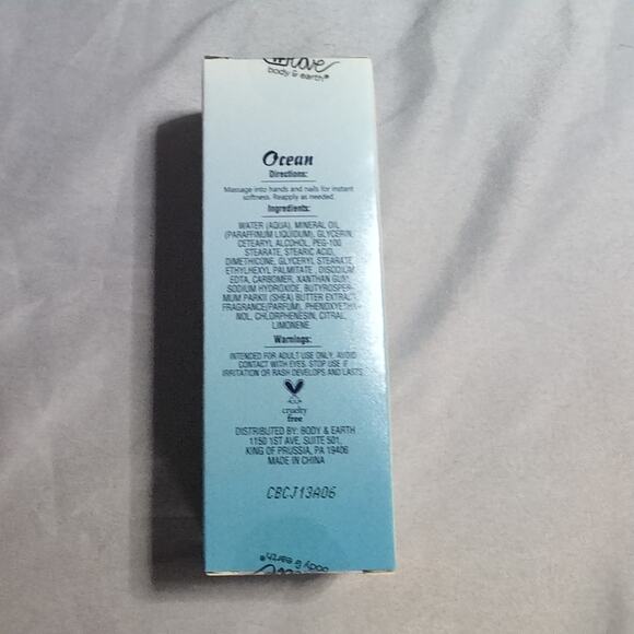 Lot of 4 Love Body & Earth Hand Cream Enriched Shea Butter Ocean Cherry Blossom - Picture 8 of 10